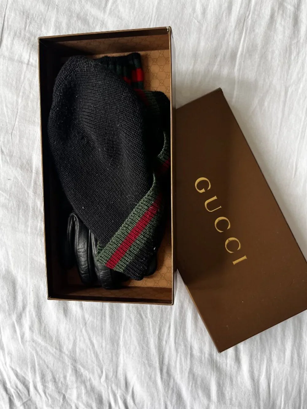 Gucci - Web Stripe Gloves & Beanie Preloved